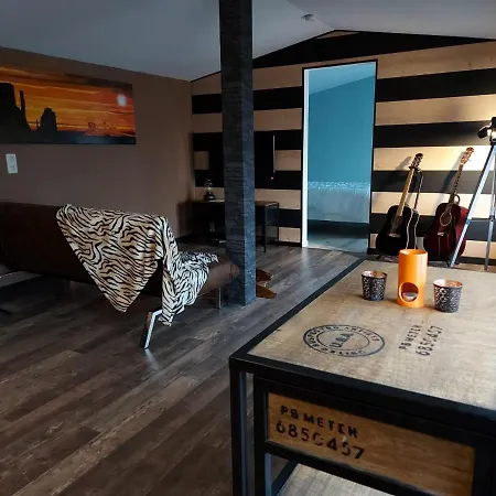 L'ecurie Duplex Welness Apartman *