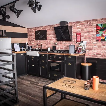 L'ecurie Duplex Welness Apartman *